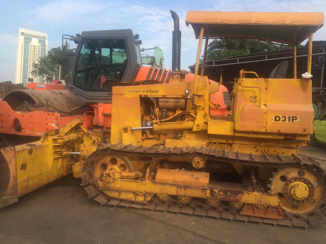 Máy ủi Komatsu D31P - 17